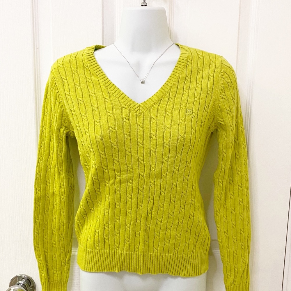 Izod sweater